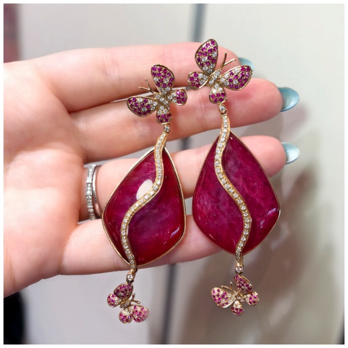 Beautiful butterfly earrings by Moraglione!! I love Italian jewelry design.