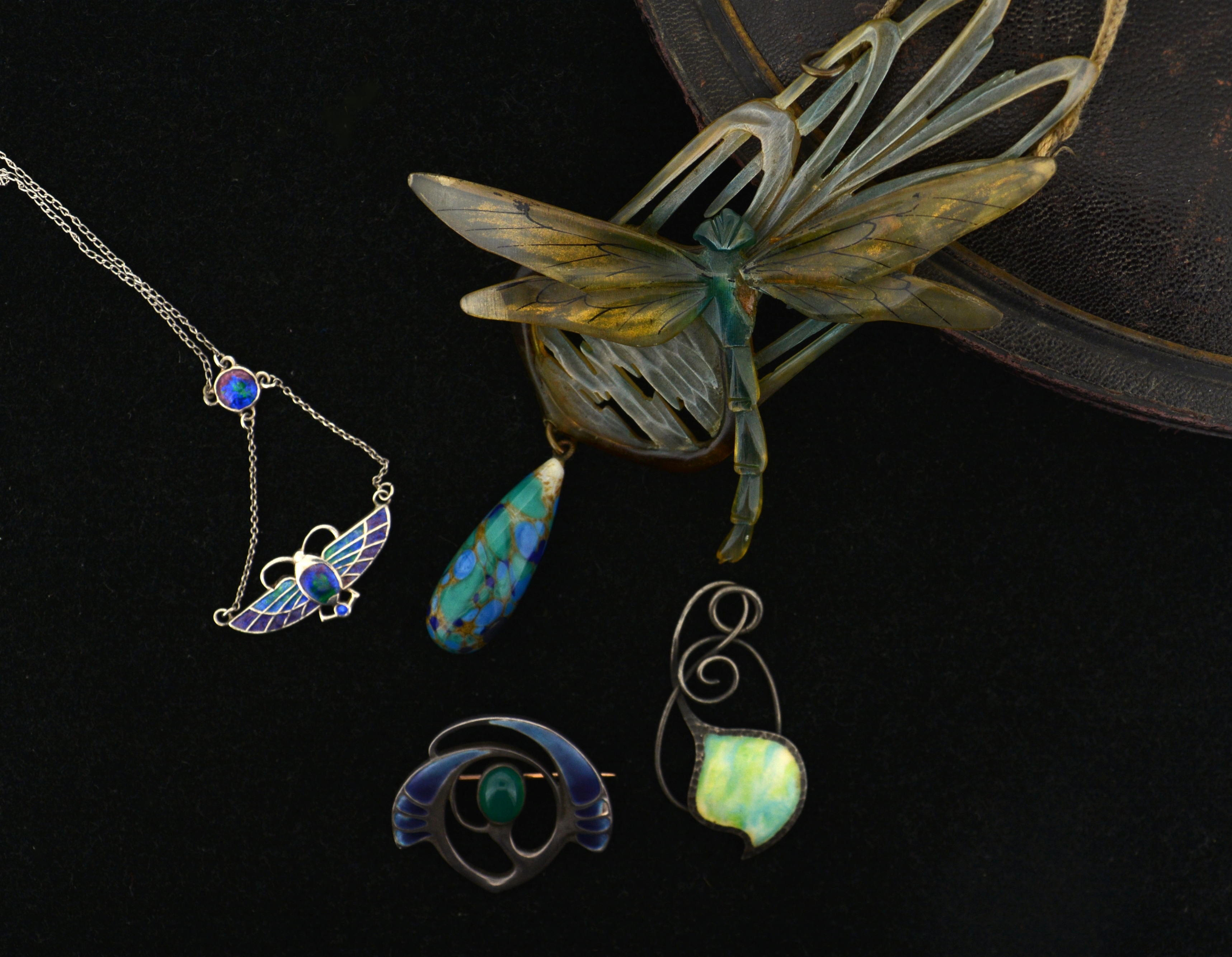 Buy Rare Art Nouveau Jewelry at Auction